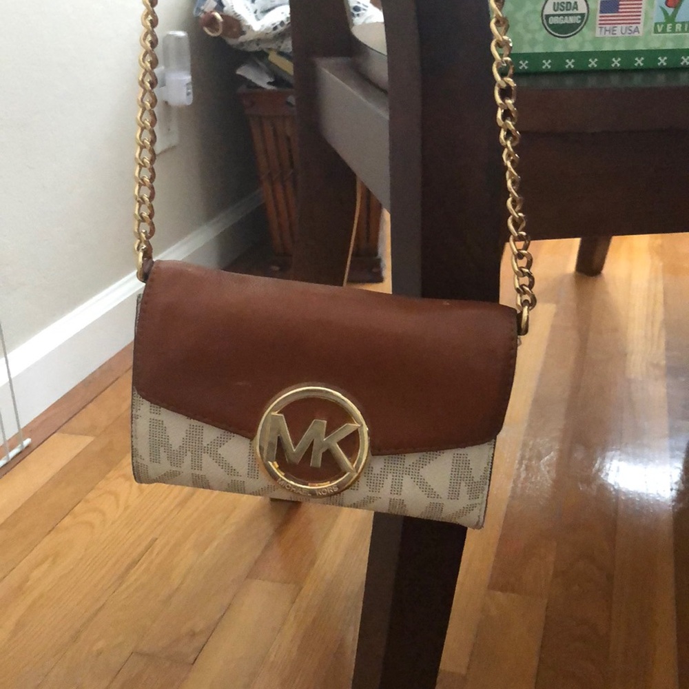 Micheal Kors cross bag